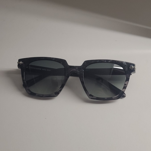 New Trussardi sunglasses  made in Italy 🇮🇹 - Picture 6 of 8